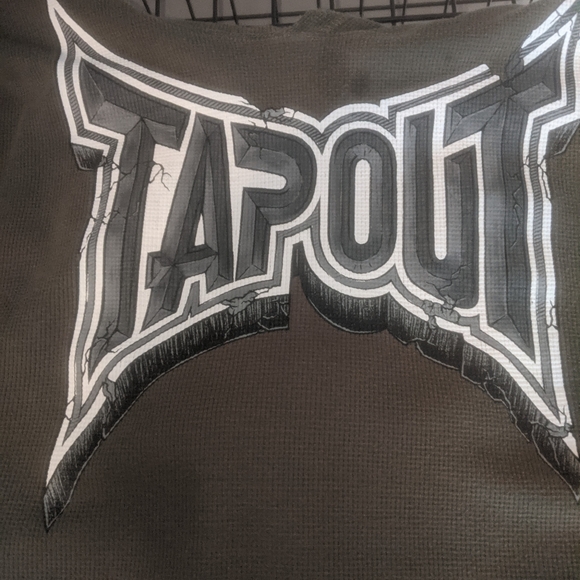 Tapout pullover like new XXL ufc 🔥 - Picture 3 of 3